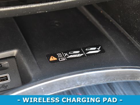 Used 2023 Buick Enclave Essence w/ Experience Buick Package image 17