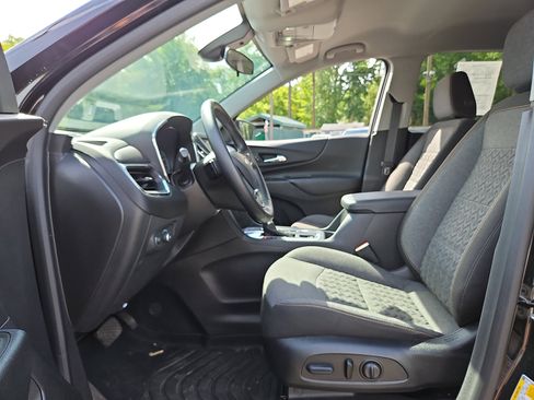 Used 2024 Chevrolet Equinox LT FWD image 13
