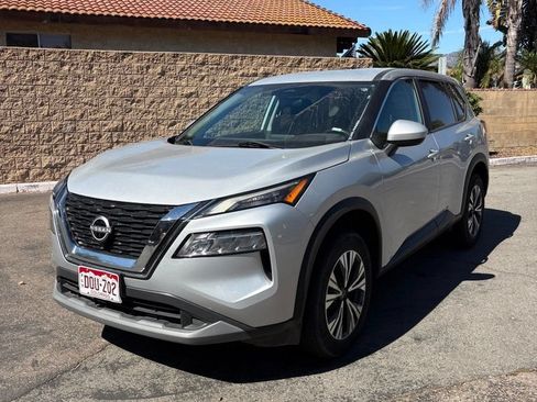 Used 2023 Nissan Rogue SV AWD/4WD image 3