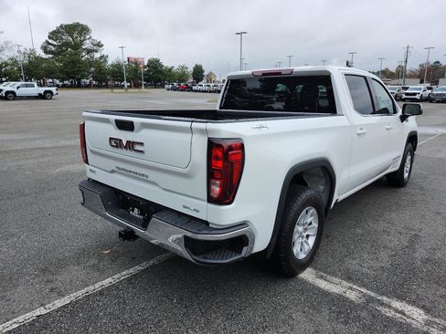 Certified 2025 GMC Sierra 1500 SLE image 3