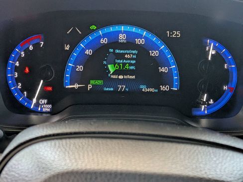 Certified 2021 Toyota Corolla LE FWD image 17