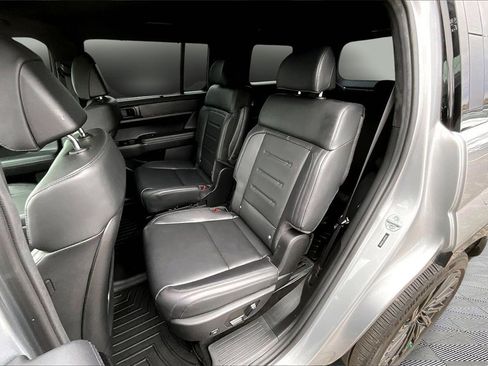 Used 2025 Hyundai Santa Fe Calligraphy image 26