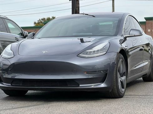 Used 2018 Tesla Model 3 Long Range image 12