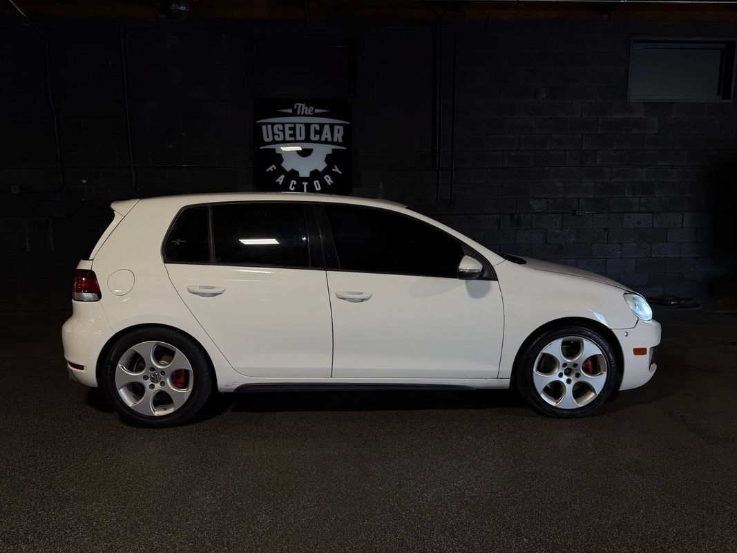 Used 2010 Volkswagen GTI 4-Door FWD image 7