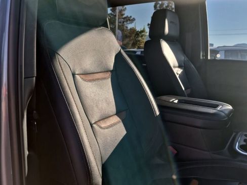 Used 2019 GMC Sierra 1500 AT4 w/ AT4 Premium Package image 27