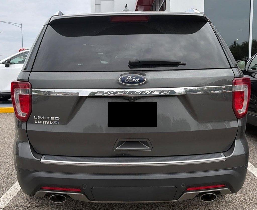 Used 2019 Ford Explorer Limited w/ Ford Safe & Smart Package FWD image 5