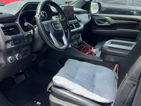 Used 2024 GMC Yukon XL SLE w/ Gmc Pro Safety Plus Package RWD image 8