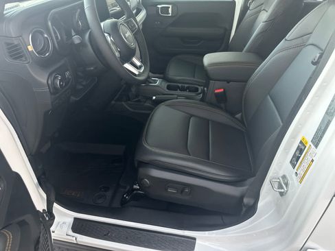 New 2026 Jeep Wrangler Unlimited Sahara image 24