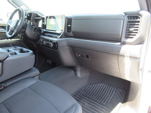 Certified 2026 Chevrolet Silverado 1500 LT AWD/4WD image 13
