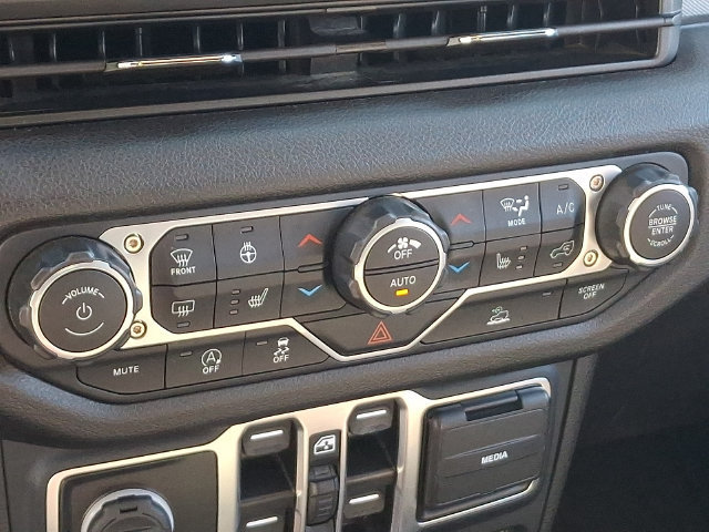 Used 2025 Jeep Wrangler Unlimited Sport AWD/4WD image 14