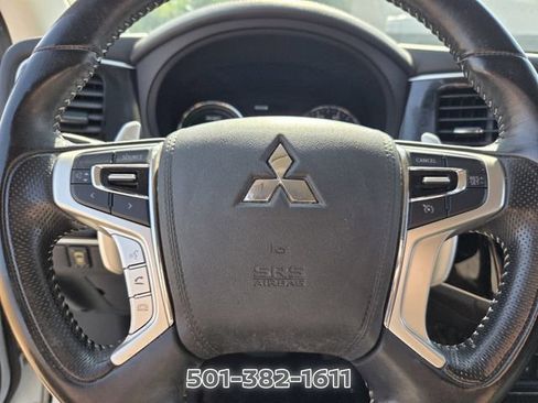 Used 2018 Mitsubishi Outlander SEL AWD/4WD image 26