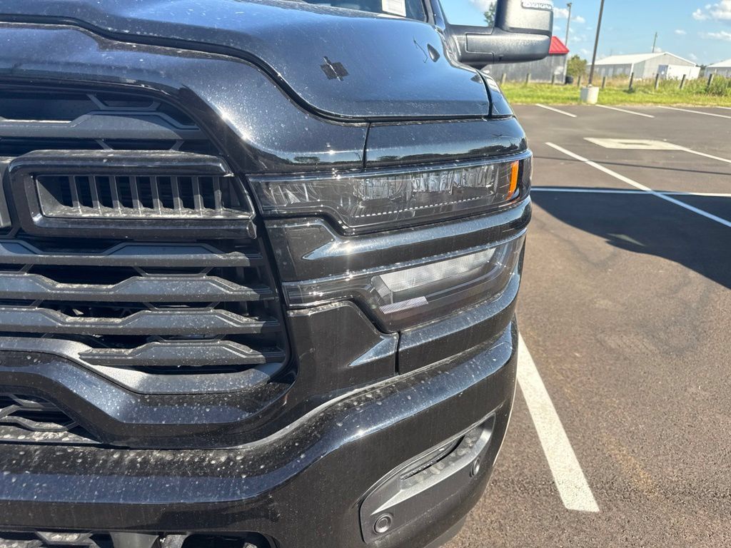 New 2027 RAM 3500 Big Horn AWD/4WD image 9