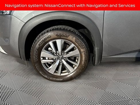 Used 2025 Nissan Pathfinder SL w/ Cargo Package image 8