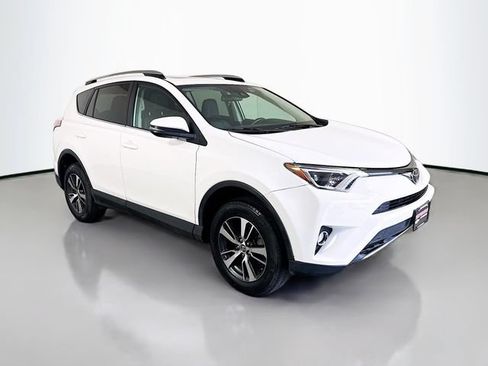 Used 2018 Toyota RAV4 XLE w/ Plus Extra Value Package AWD/4WD image 2