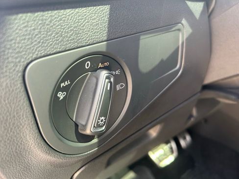 Used 2024 Volkswagen Tiguan SEL R-Line image 60