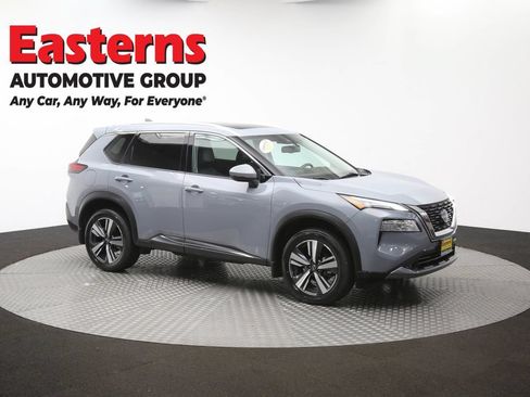 Used 2023 Nissan Rogue SL AWD/4WD image 49