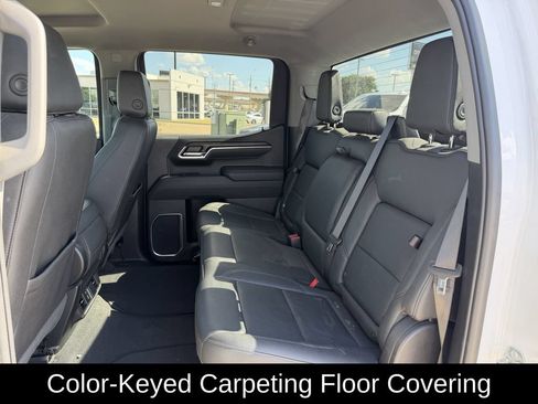 Used 2026 GMC Sierra 1500 SLT RWD image 33