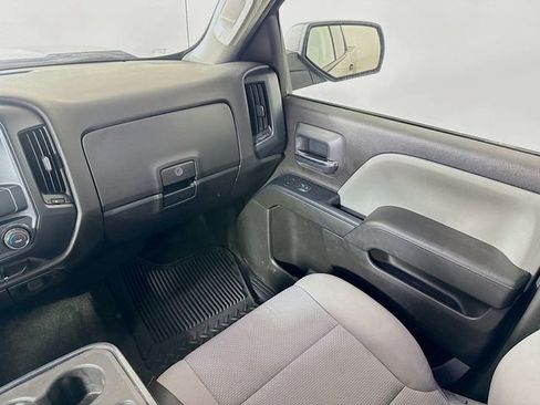 Used 2018 Chevrolet Silverado 1500 Custom w/ Custom Value Package image 24