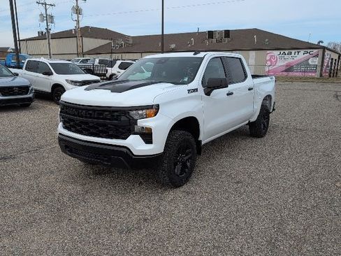 New 2026 Chevrolet Silverado 1500 Custom Trail Boss w/ Dark Appearance Package image 14