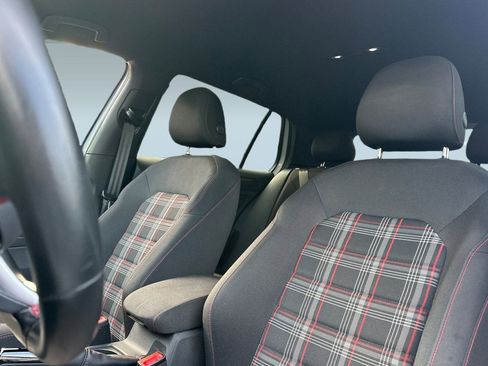 Used 2018 Volkswagen GTI S image 21