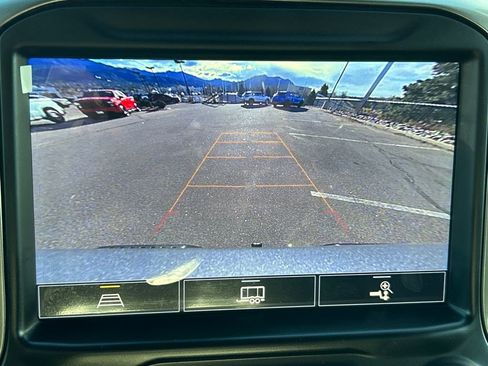 Used 2021 Chevrolet Silverado 1500 LT Trail Boss w/ Convenience Package II image 15