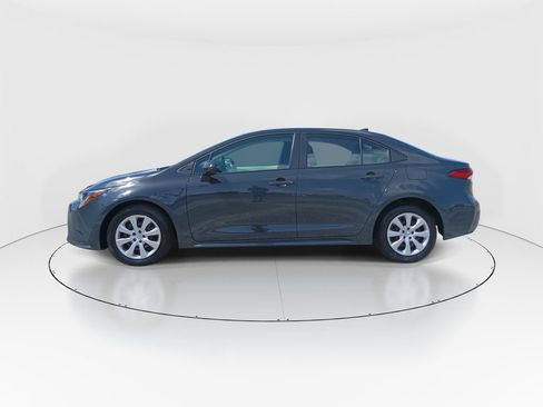 Used 2025 Toyota Corolla LE FWD image 5