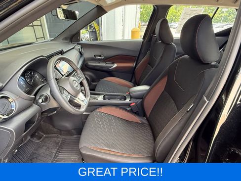 Used 2024 Nissan Kicks SR w/ Interior Electronics Package FWD image 15