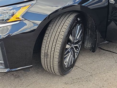 Used 2023 Nissan Altima 2.5 SV w/ SV Premium Package image 33