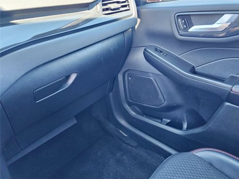 Used 2025 Ford Escape ST-Line w/ Tech Pack #1 FWD image 27