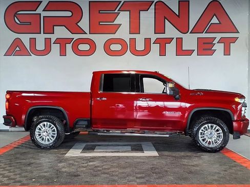 Used 2023 Chevrolet Silverado 2500 High Country w/ Technology Package AWD/4WD image 1