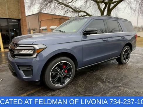 Used 2022 Ford Expedition Limited image 4