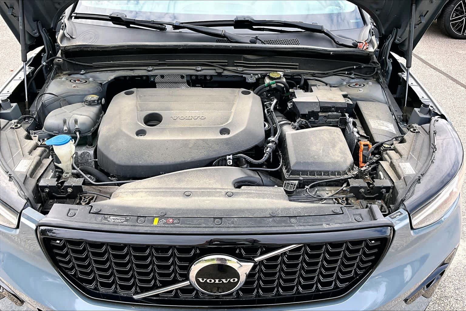 Used 2023 Volvo XC40 B5 Plus w/ Driver Assist Package AWD/4WD image 29