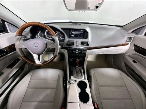 Used 2012 Mercedes-Benz E 550 Cabriolet image 12