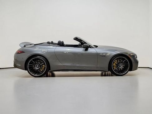 Used 2022 Mercedes-Benz SL 63 AMG 4MATIC image 15