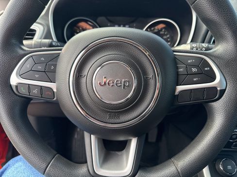 Used 2018 Jeep Compass Sport image 25