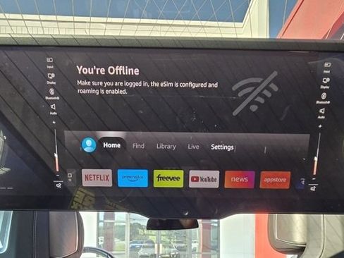 Used 2024 BMW 760i xDrive w/ Executive Package image 3