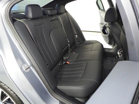 Used 2023 BMW 530i w/ Convenience Package RWD image 20