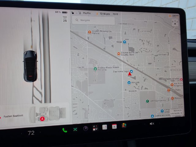 Used 2024 Tesla Model Y Long Range AWD/4WD image 57