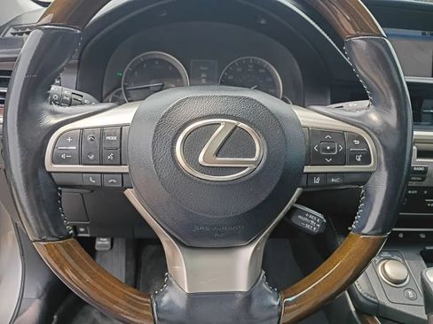 Used 2016 Lexus ES 350 w/ Luxury Package w/Wood Trim FWD image 16