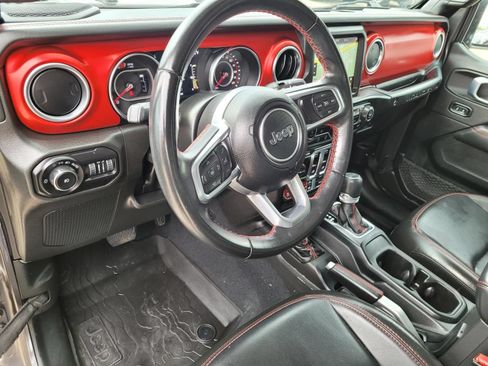 Used 2022 Jeep Wrangler Rubicon w/ LED Lighting Group AWD/4WD image 18