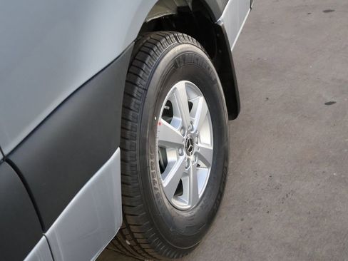 New 2025 Mercedes-Benz Sprinter 2500 image 50