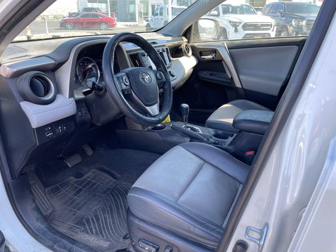 Used 2014 Toyota RAV4 Limited AWD/4WD image 9