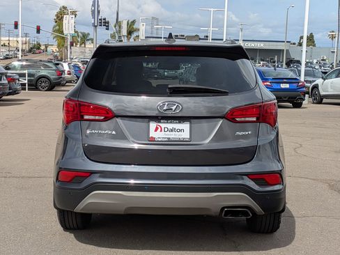 Used 2017 Hyundai Santa Fe Sport w/ 2.4L Tech Package 04 FWD image 3