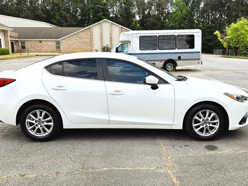 Used 2016 MAZDA MAZDA3 i Sport w/ Preferred Equipment Package FWD image 11