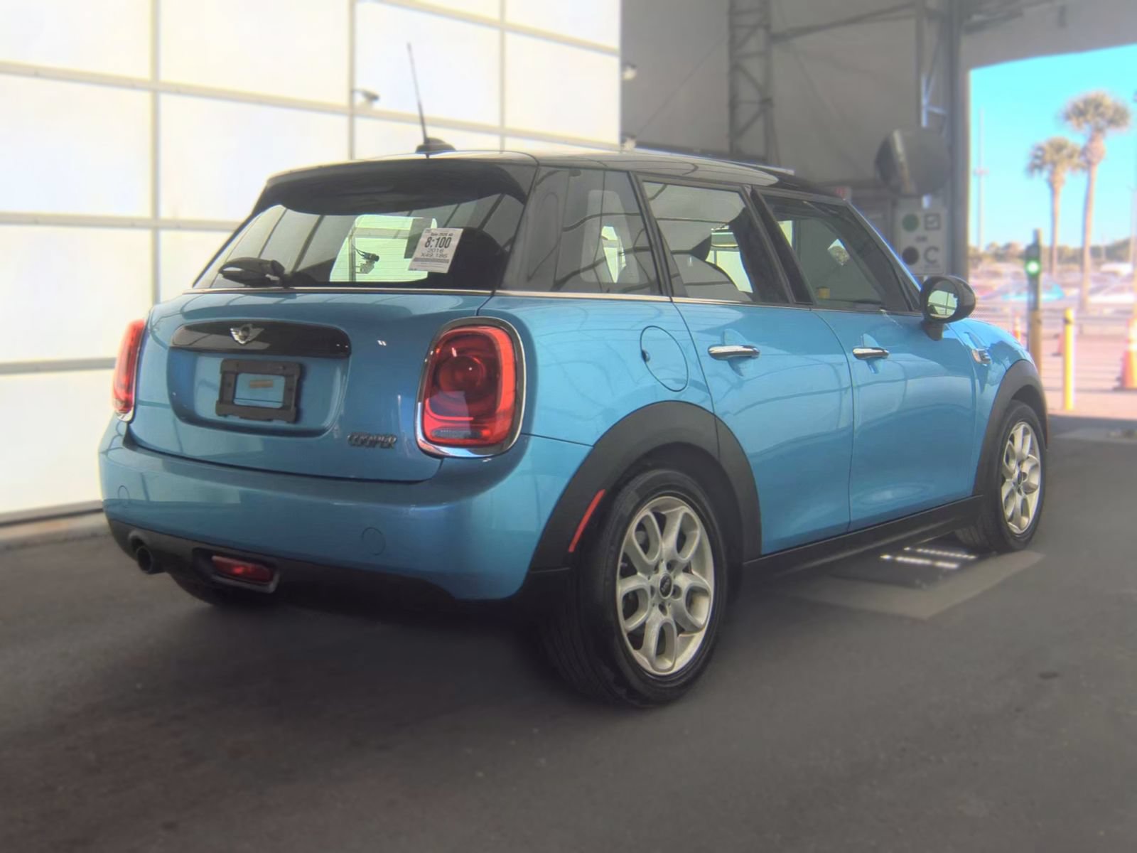 Used 2016 MINI Cooper 4-Door Hardtop FWD image 3