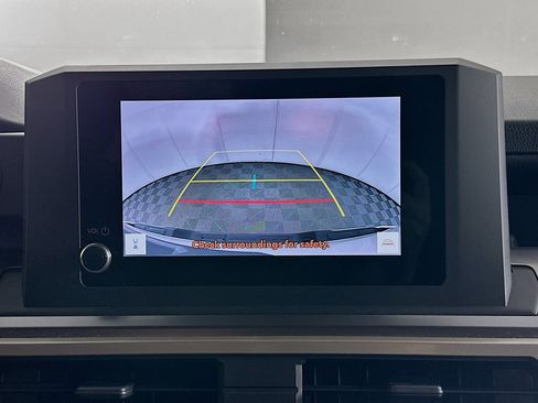 Used 2025 Toyota Tacoma TRD Off-Road image 23