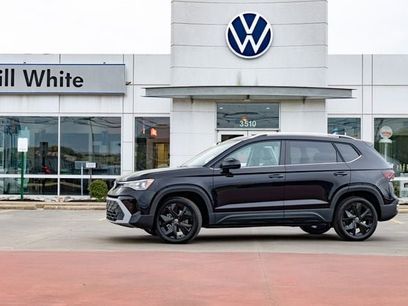 New 2026 Volkswagen Taos SE