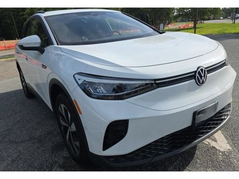 Used 2023 Volkswagen ID.4 Pro AWD/4WD image 2