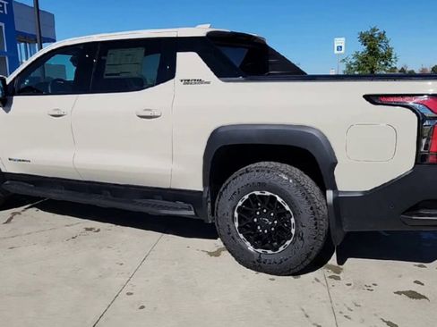 New 2026 Chevrolet Silverado EV Trail Boss w/ Premium Package image 40