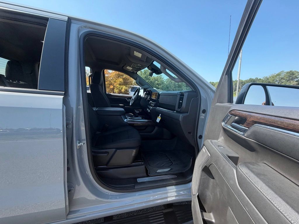 Used 2024 GMC Sierra 1500 Elevation w/ Preferred Package AWD/4WD image 42